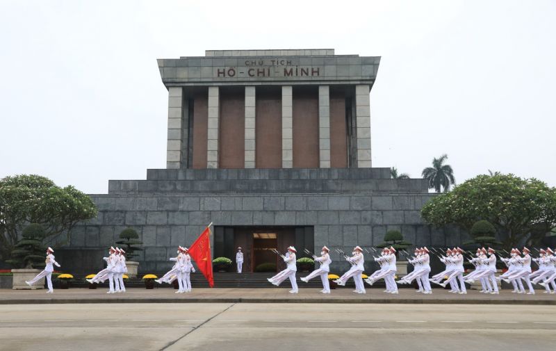 Hướng dẫn đi tham quan lăng Bác Hồ